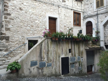 ABITAZIONI CENTRO STORICO - VILLA SANTO STEFANO (FR)