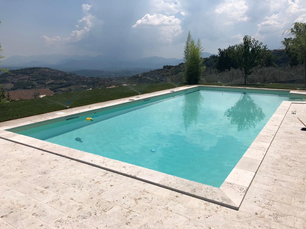 REALIZZAZIONE PISCINA PRIVATA - BOVILLE ERNICA (FR)